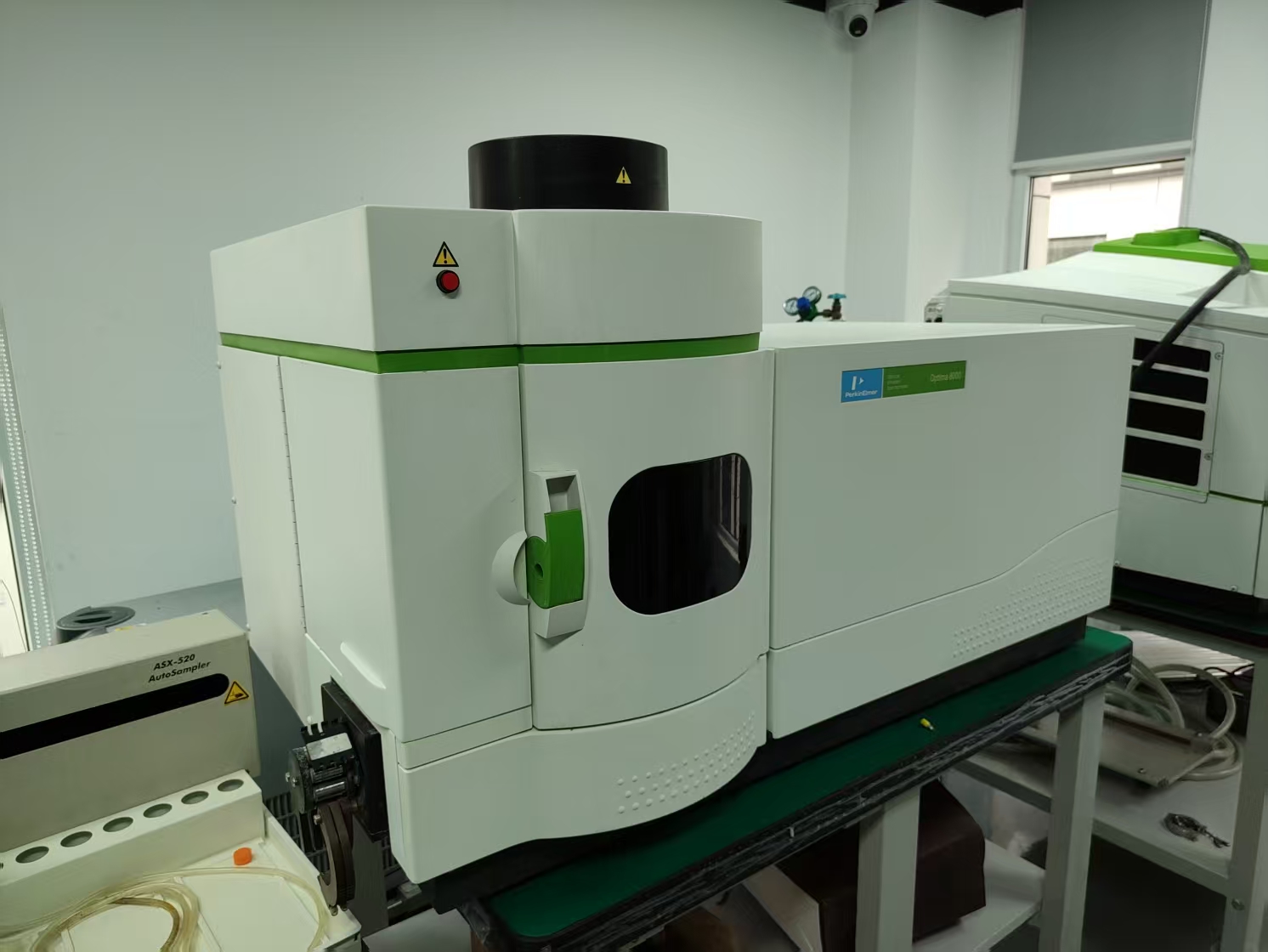 PE8000-03.jpg